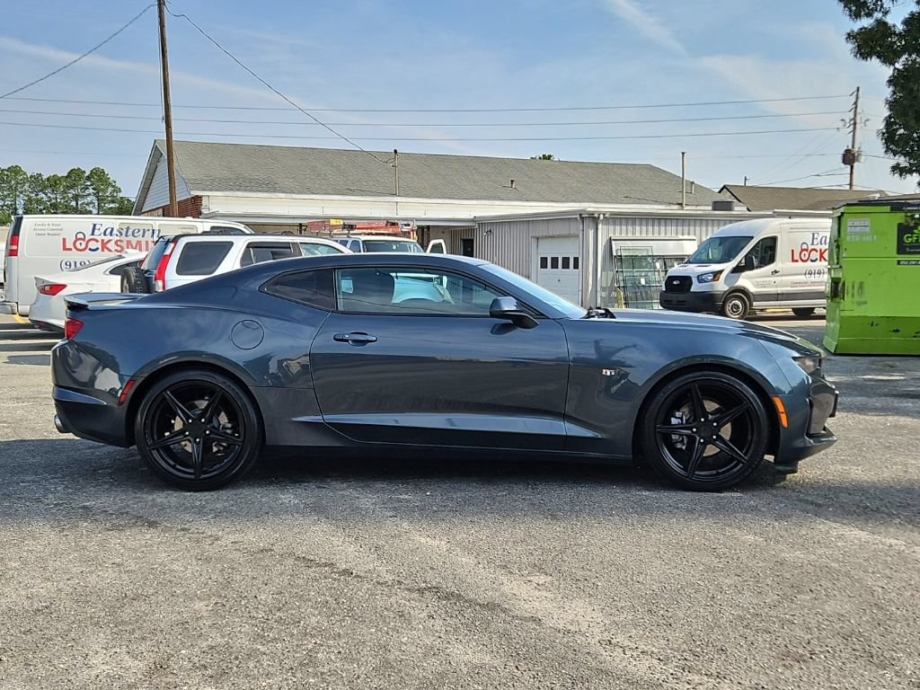 Used 2020 Chevrolet Camaro LT RWD image 8