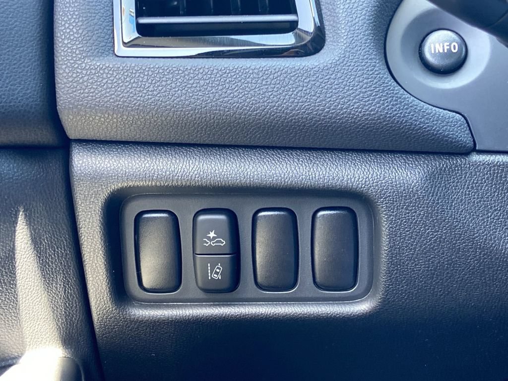 New 2026 Mitsubishi Outlander Sport LE AWD/4WD image 12