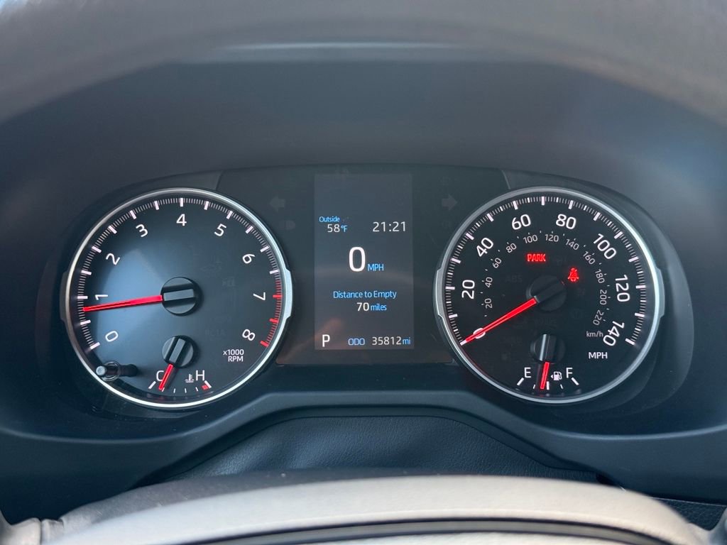 Used 2022 Toyota RAV4 LE image 30