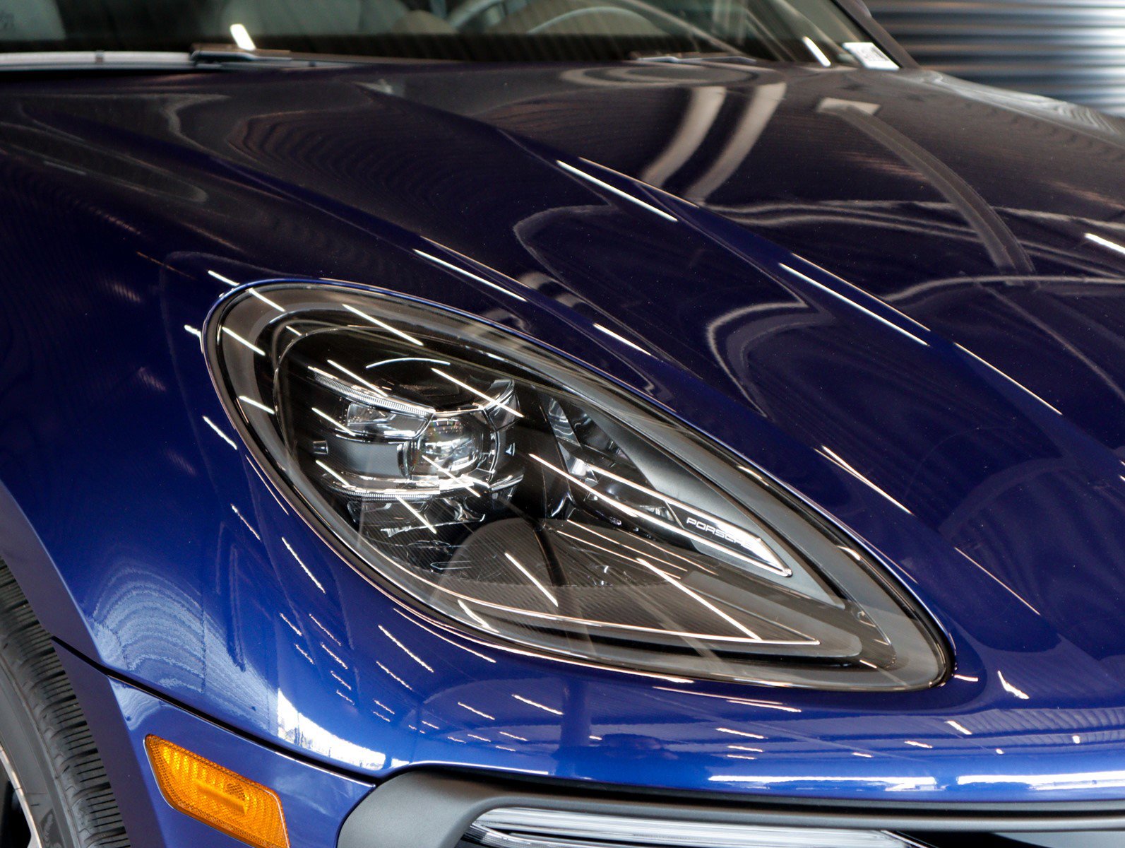 Used 2025 Porsche Macan image 26