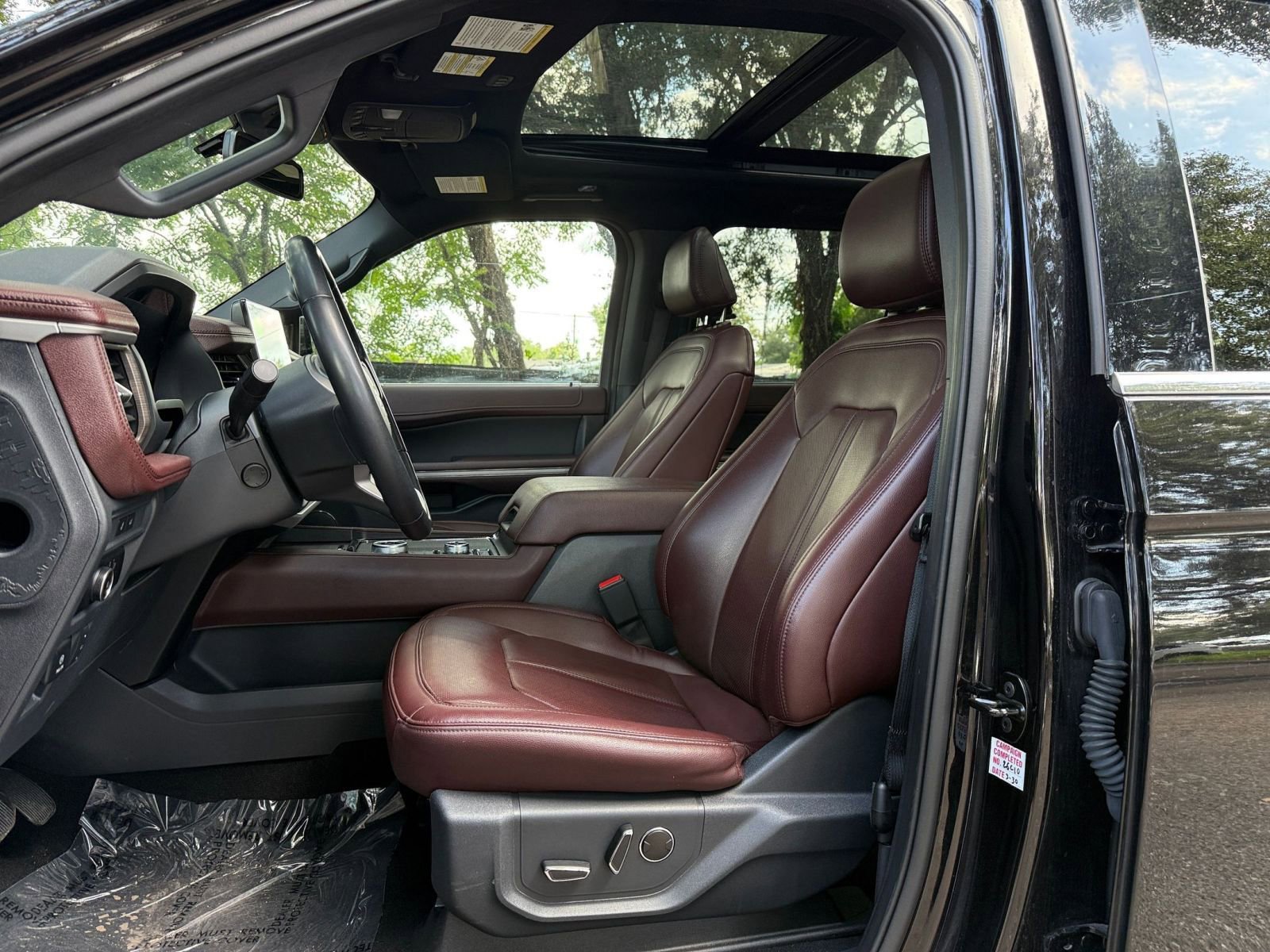 Used 2024 Ford Expedition Limited AWD/4WD image 38