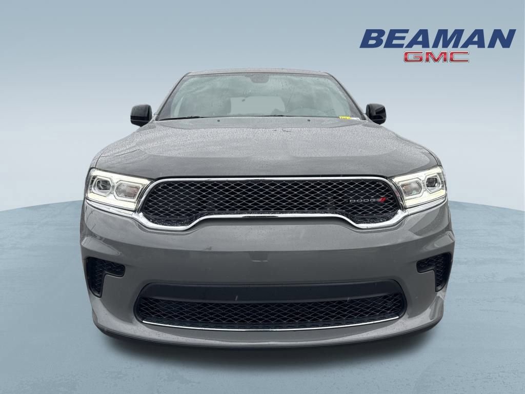 Used 2024 Dodge Durango SXT image 2