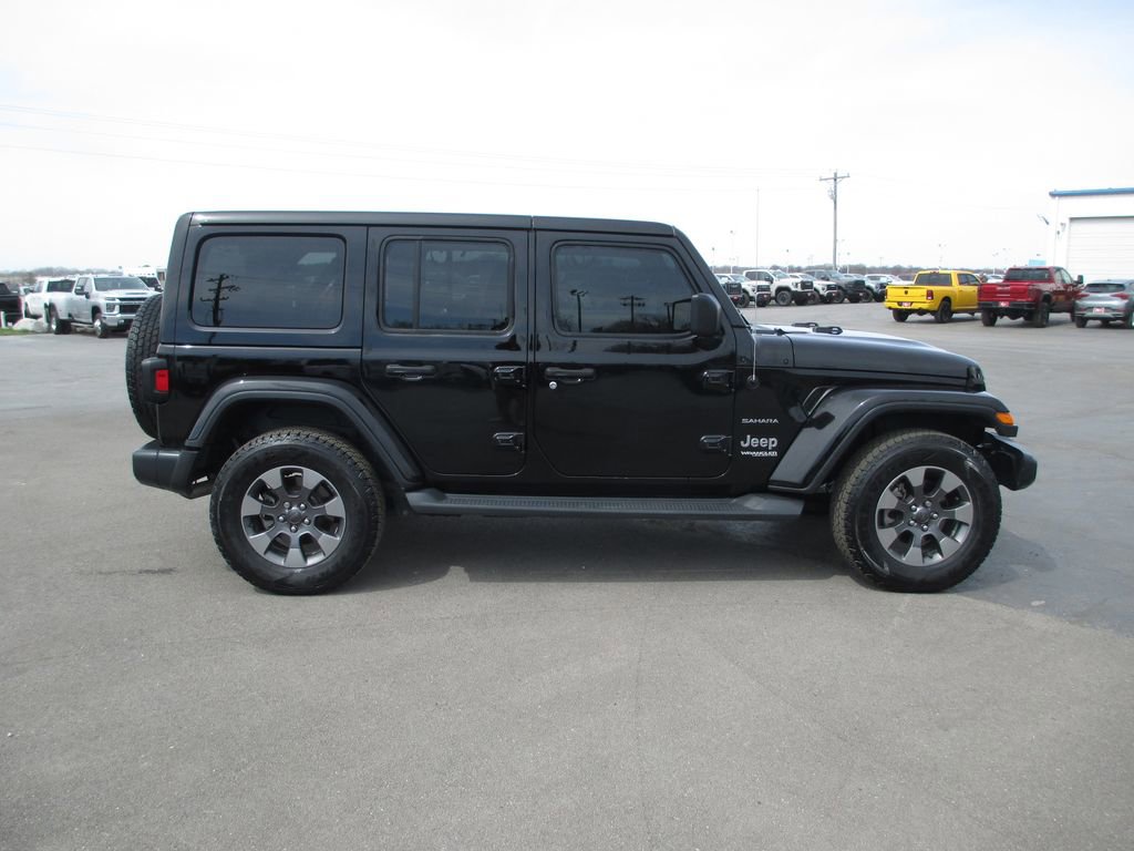 Used 2018 Jeep Wrangler Unlimited Sahara w/ Cold Weather Group image 2