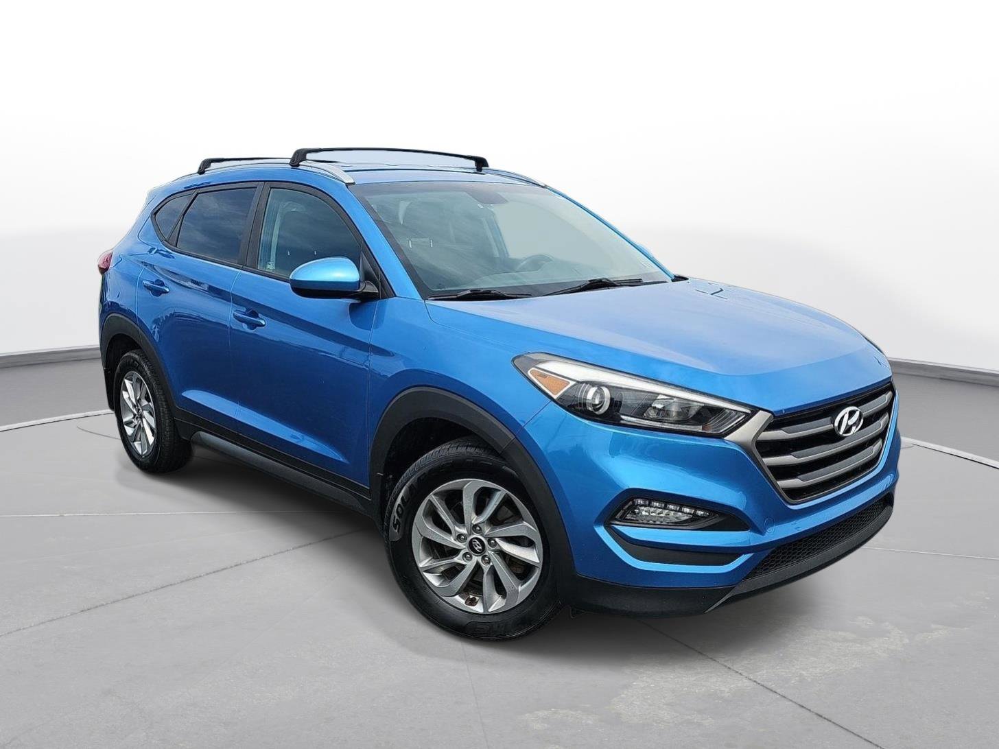 Used 2016 Hyundai Tucson SE w/ Option Group 02 AWD/4WD image 3