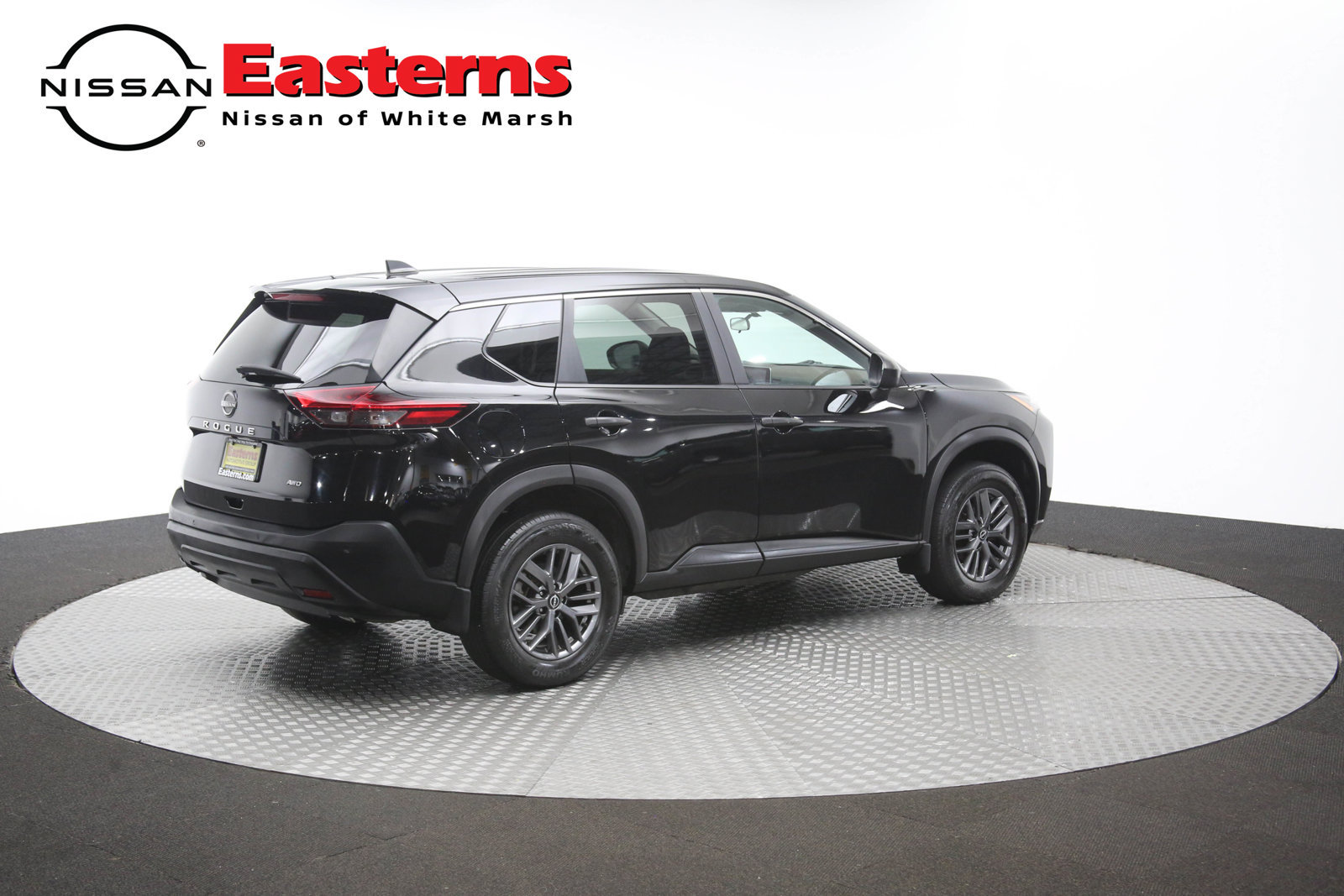 Used 2023 Nissan Rogue S AWD/4WD image 38