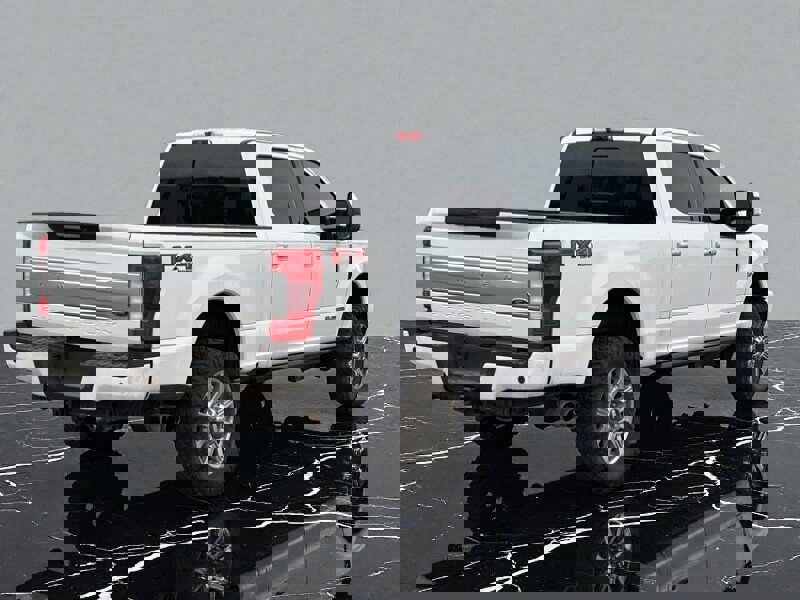 Used 2019 Ford F350 Limited image 12