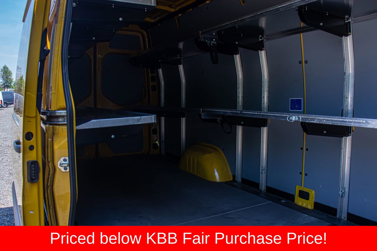 Used 2021 Mercedes-Benz Sprinter 2500 image 15