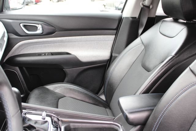 Used 2022 Jeep Compass Latitude image 30