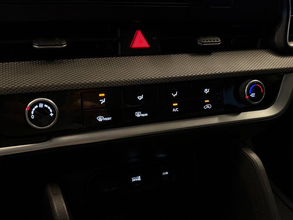 Used 2023 Kia Sportage LX image 13