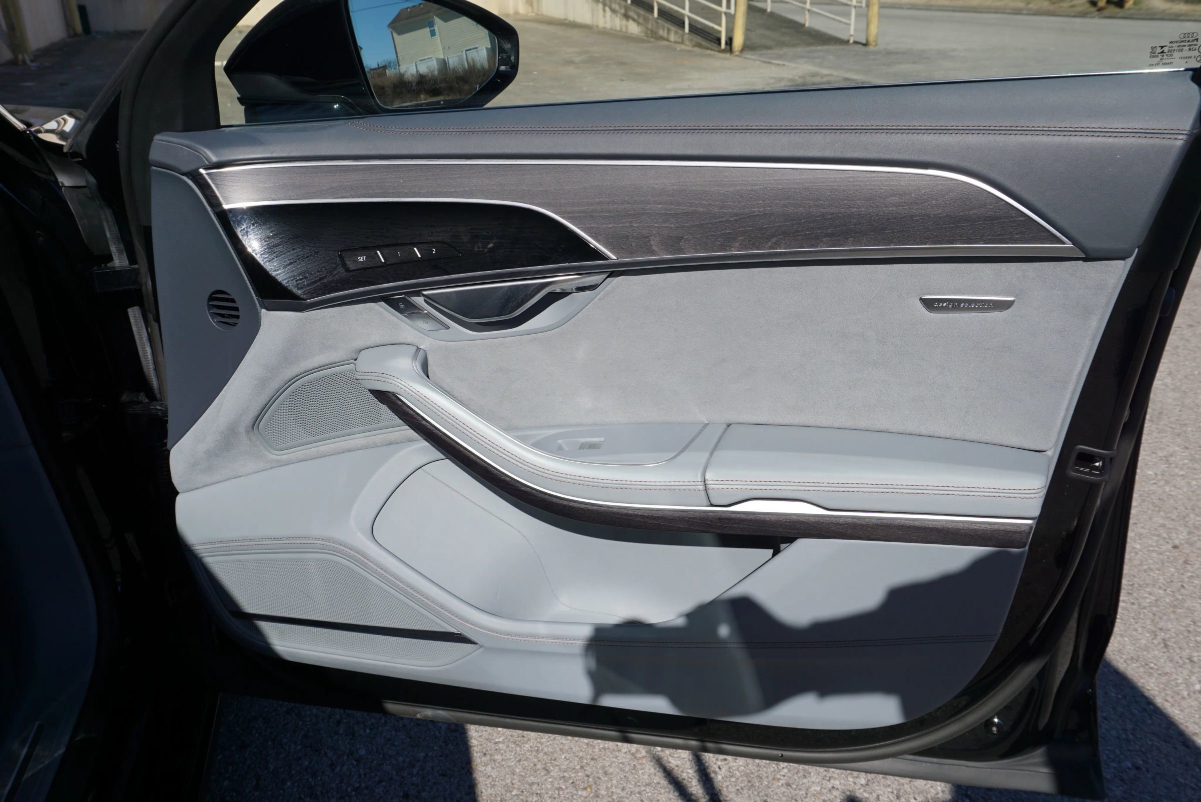 Used 2020 Audi A8 L 4.0T w/ Executive Package image 17