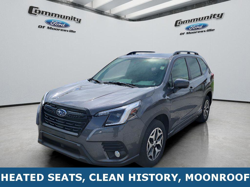 Used 2022 Subaru Forester Premium AWD/4WD image 1