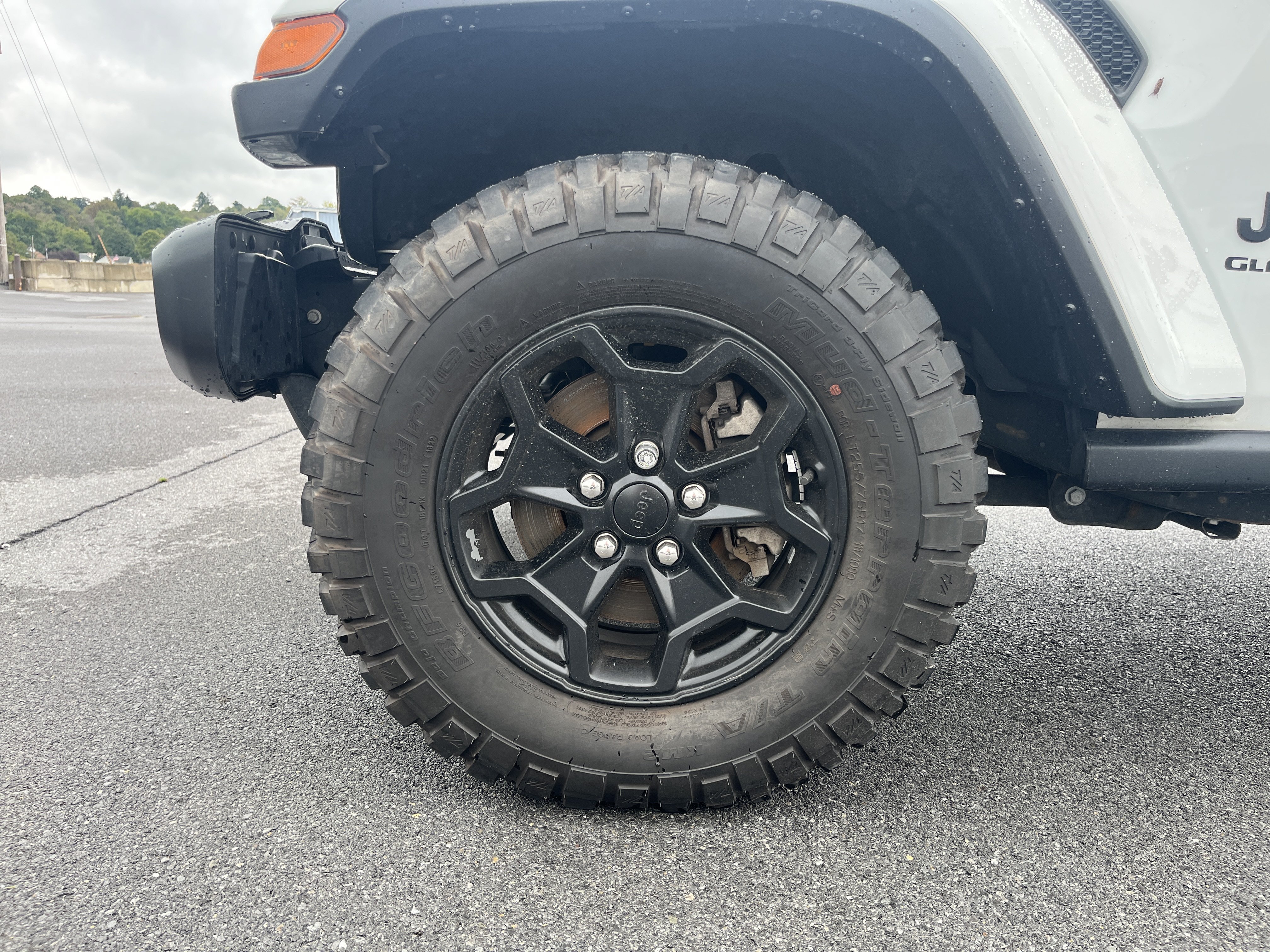 Used 2022 Jeep Gladiator Sport AWD/4WD image 15