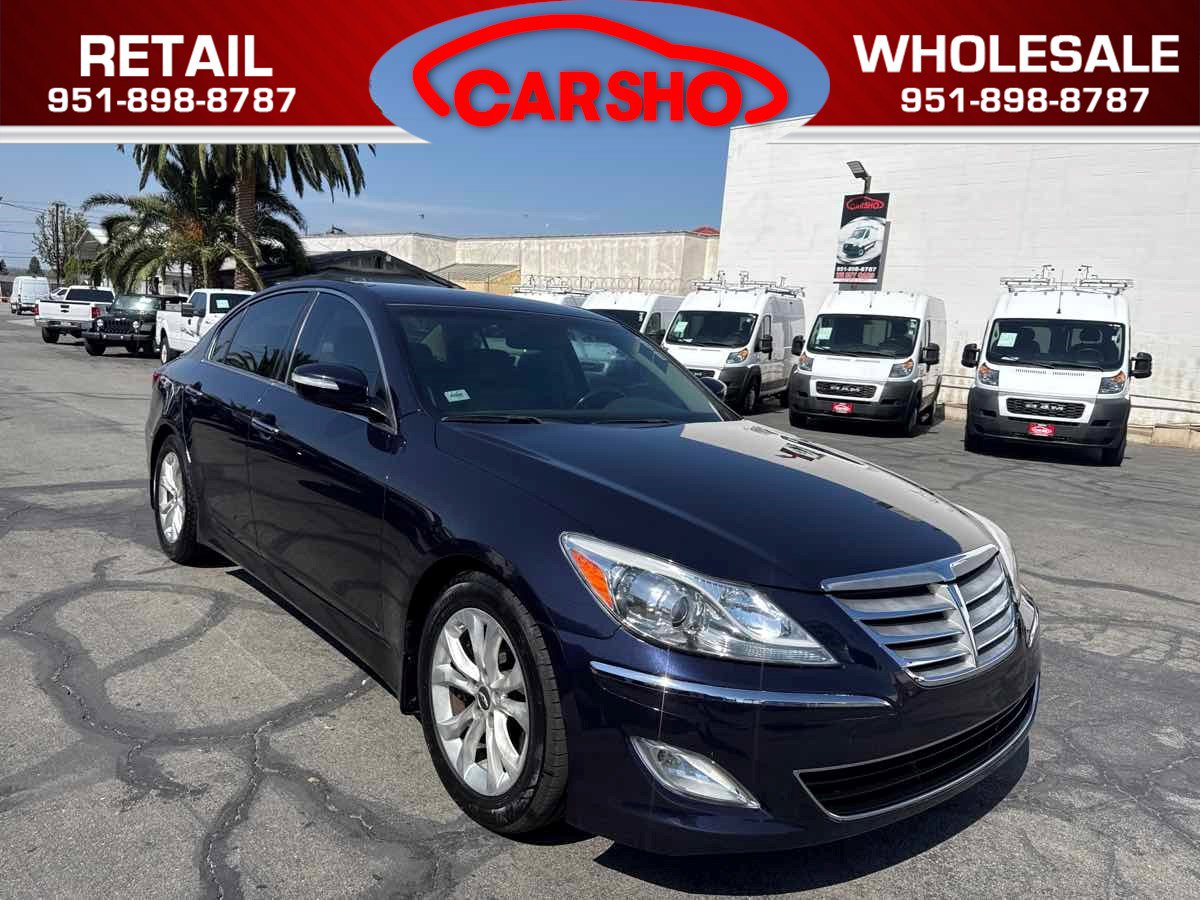 Used 2012 Hyundai Genesis 3.8 RWD image 1