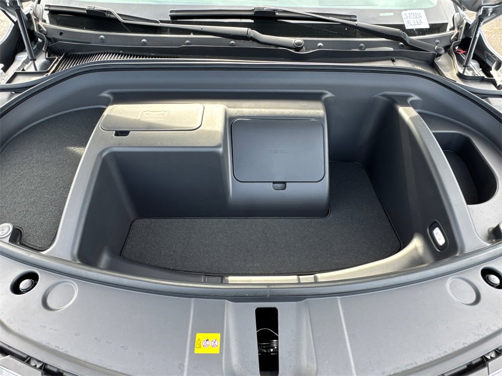 New 2025 VinFast VF 8 Eco image 8