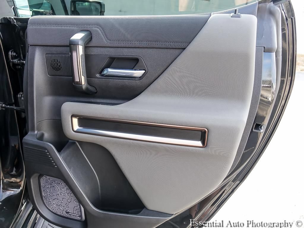 Used 2025 GMC Hummer EV 2X AWD/4WD image 28