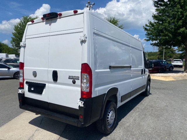 Used 2025 RAM ProMaster 3500 w/ Convenience Group FWD image 2