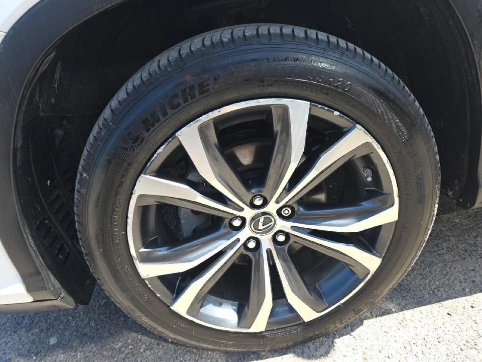 Used 2019 Lexus RX 450hL Premium w/ Premium Package AWD/4WD image 9