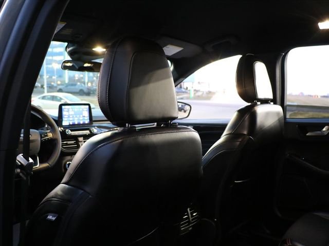 Used 2025 Ford Escape ST-Line Select image 15