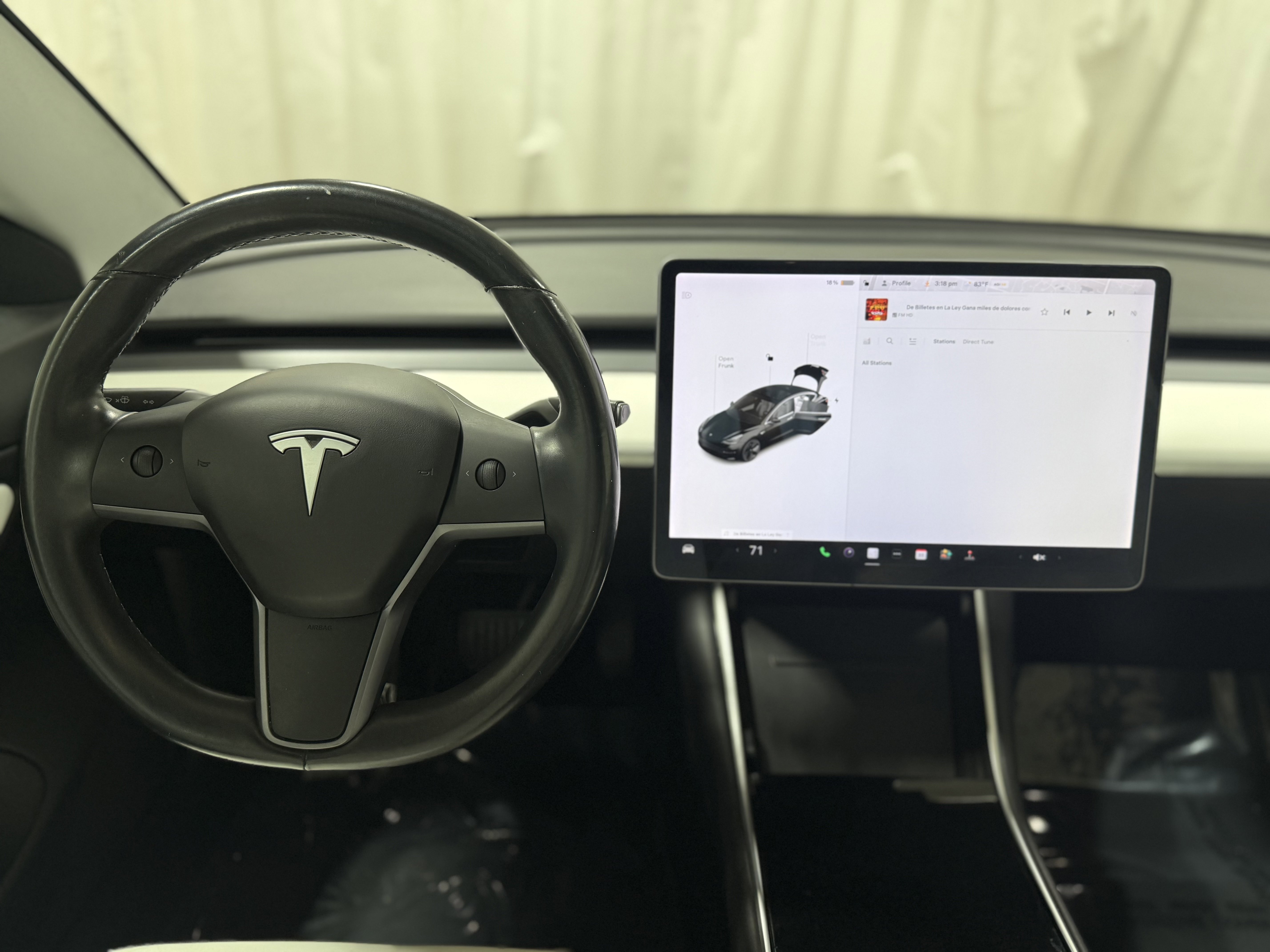 Used 2018 Tesla Model 3 Long Range image 17