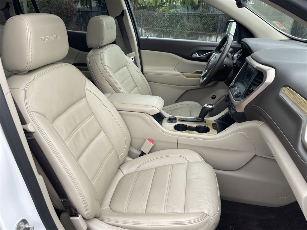 Used 2018 GMC Acadia Denali w/ Technology Package image 29
