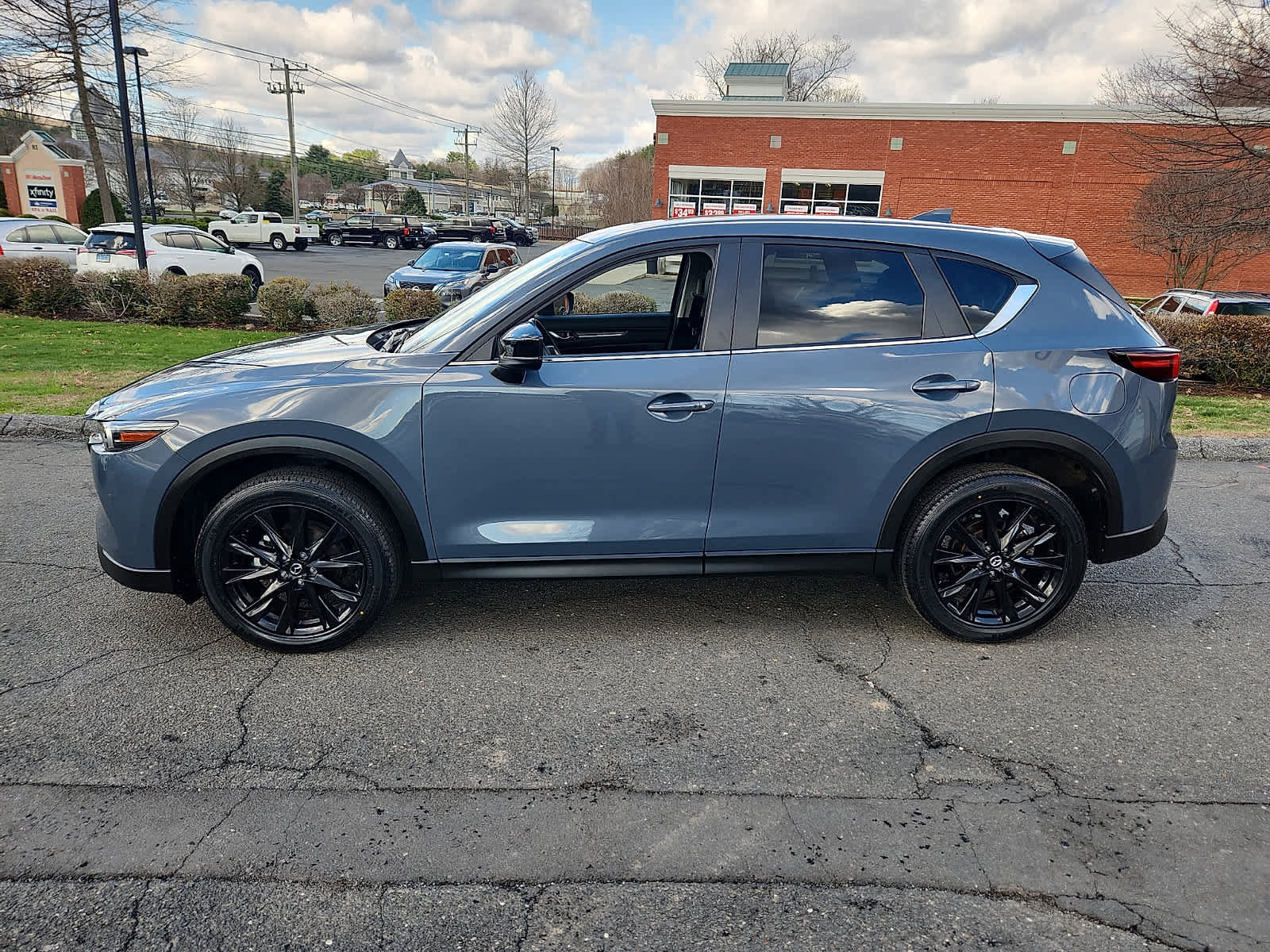 Used 2025 MAZDA CX-5 Carbon Edition image 8