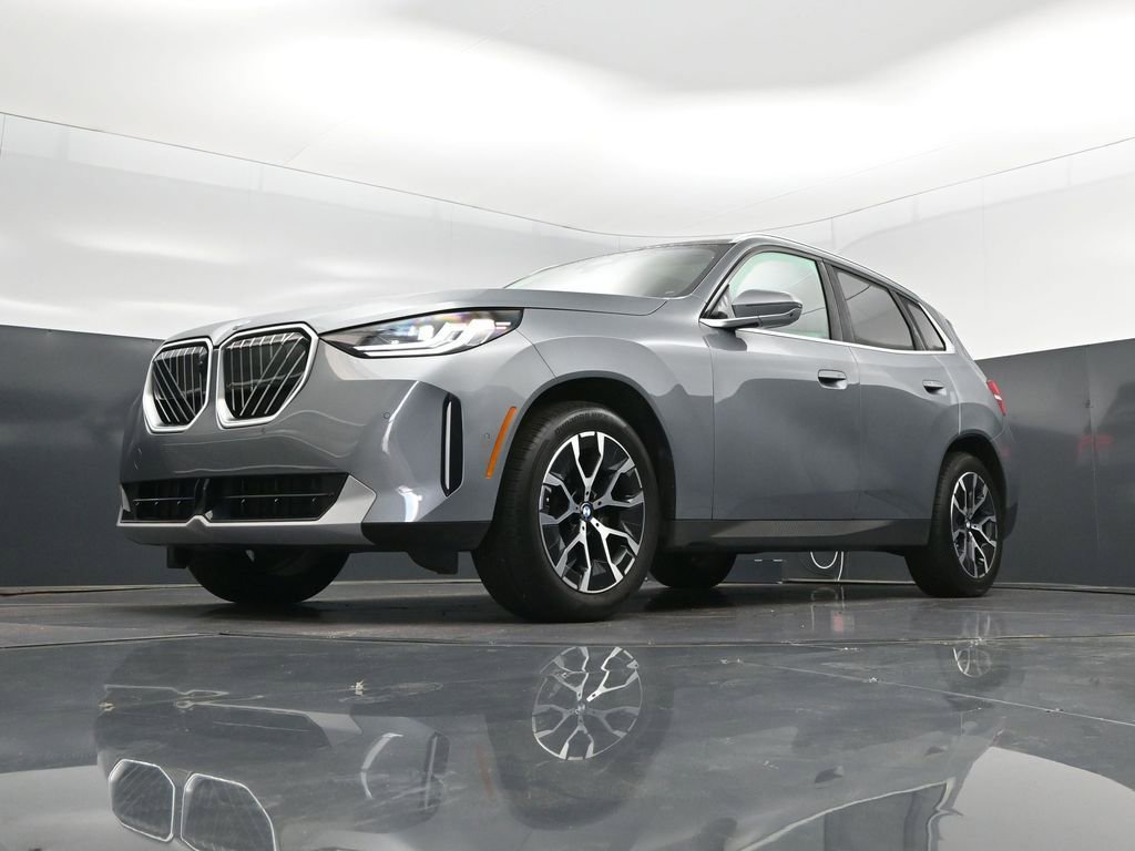 Certified 2025 BMW X3 xDrive30i w/ Premium Package image 38