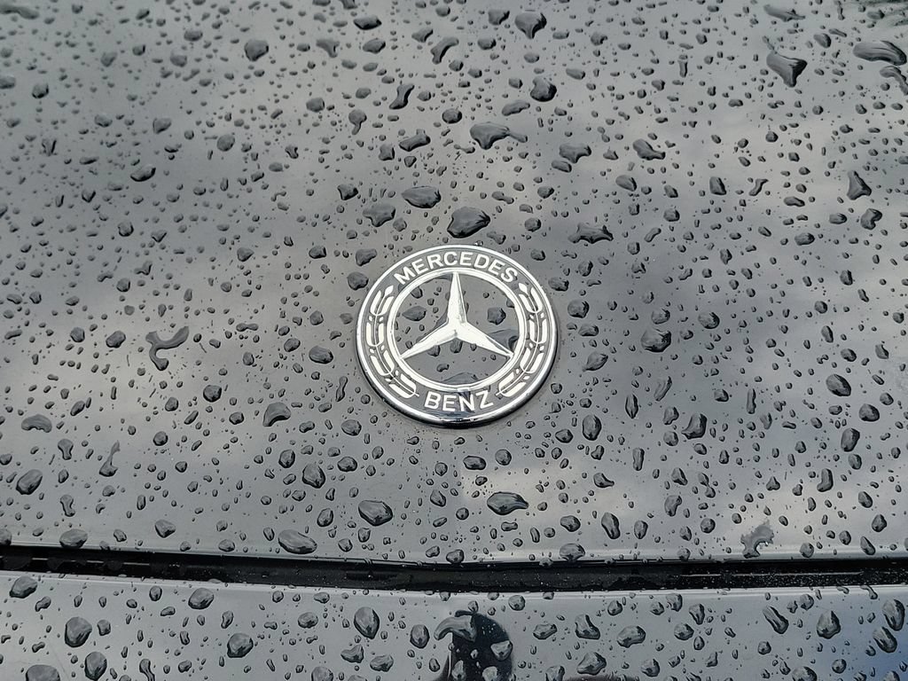 Used 2018 Mercedes-Benz C 300 Sedan image 5