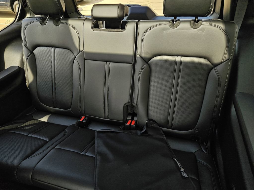 New 2026 Jeep Grand Wagoneer 4WD image 16