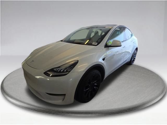 Used 2023 Tesla Model Y Long Range AWD/4WD image 11