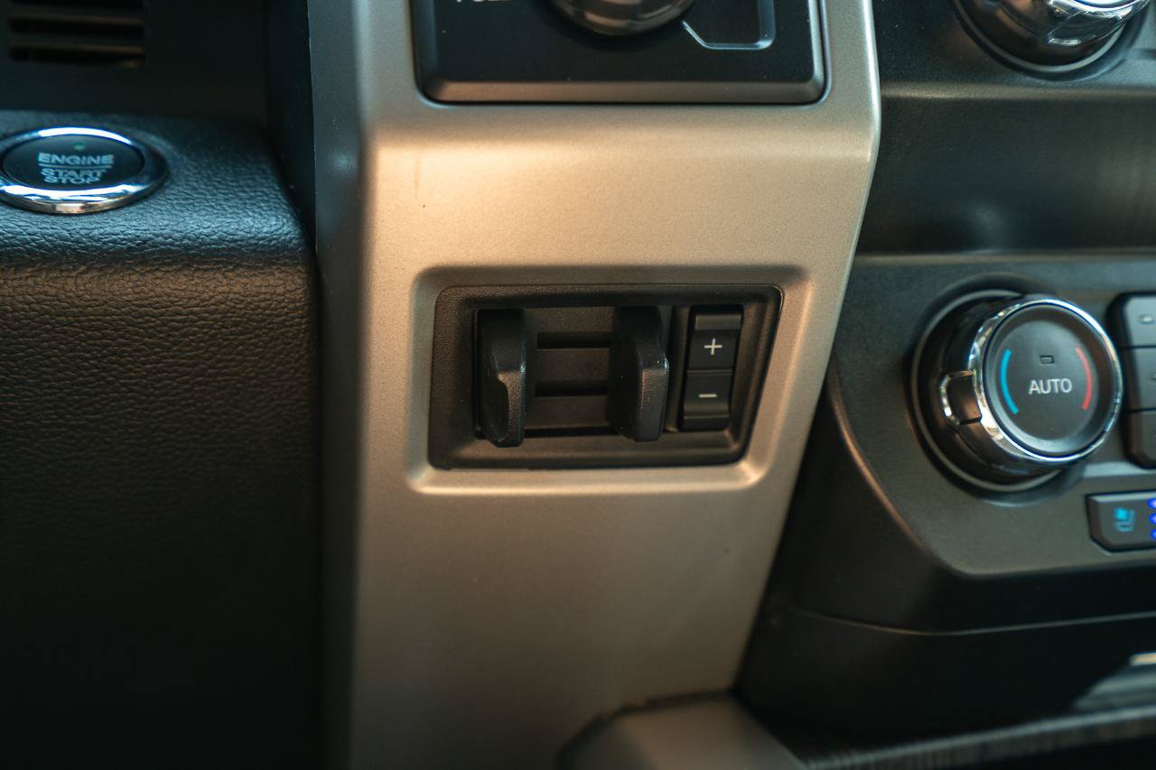 Used 2020 Ford F350 Lariat w/ Lariat Ultimate Package AWD/4WD image 37