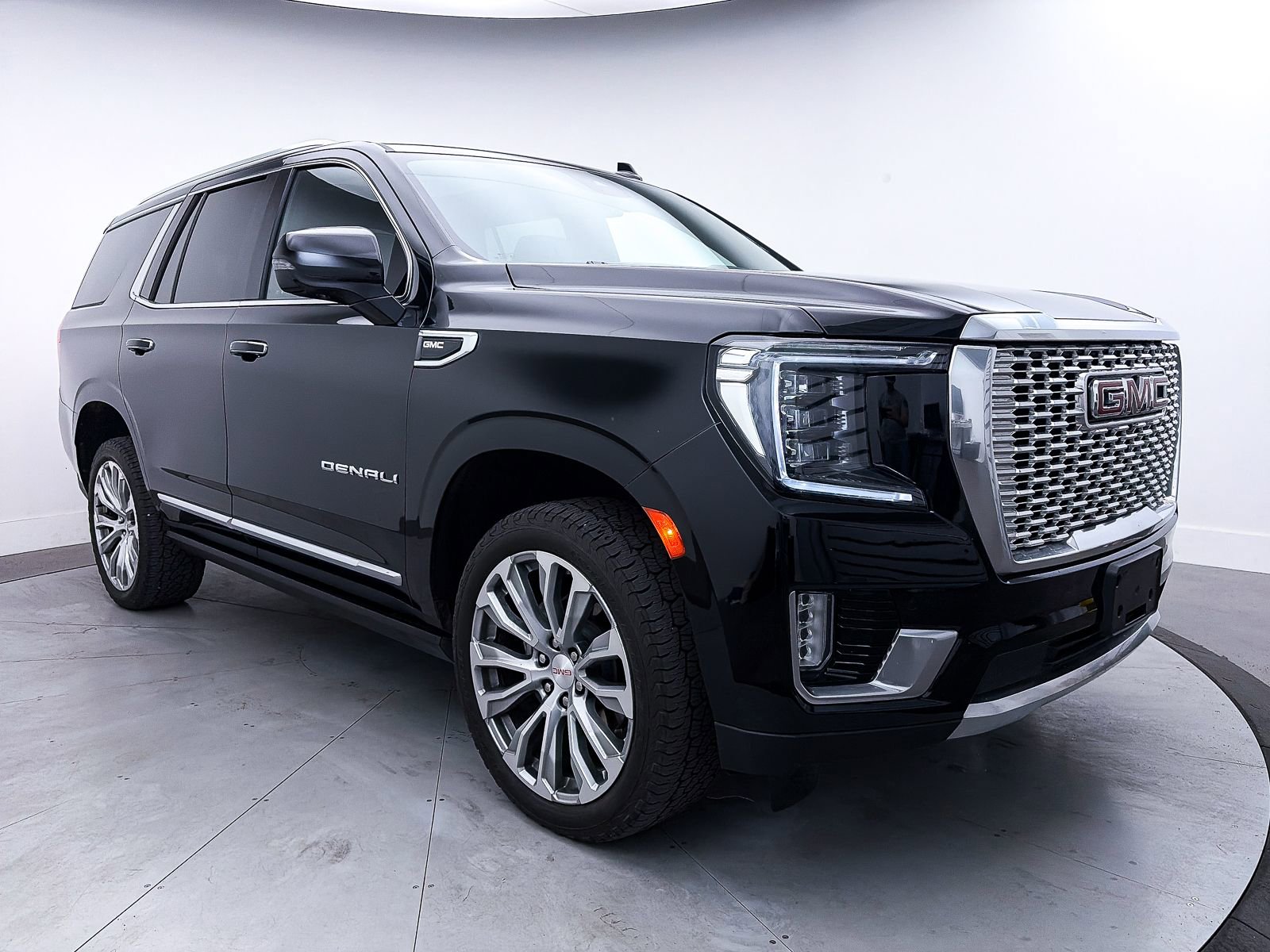 Used 2023 GMC Yukon Denali image 13