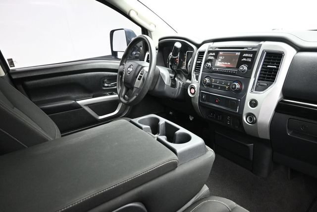 Used 2017 Nissan Titan SV RWD image 10