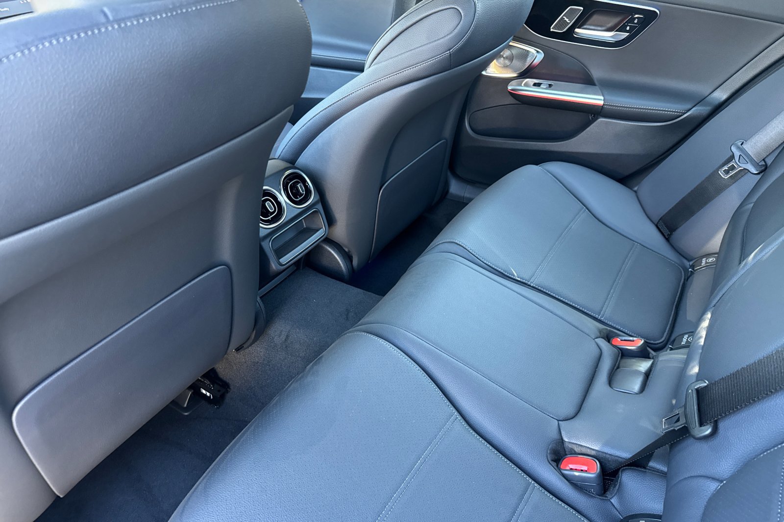 New 2025 Mercedes-Benz C 300 Sedan image 22