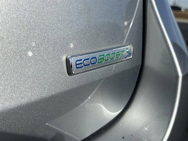 Used 2020 Ford Explorer XLT w/ Comfort Package RWD image 10