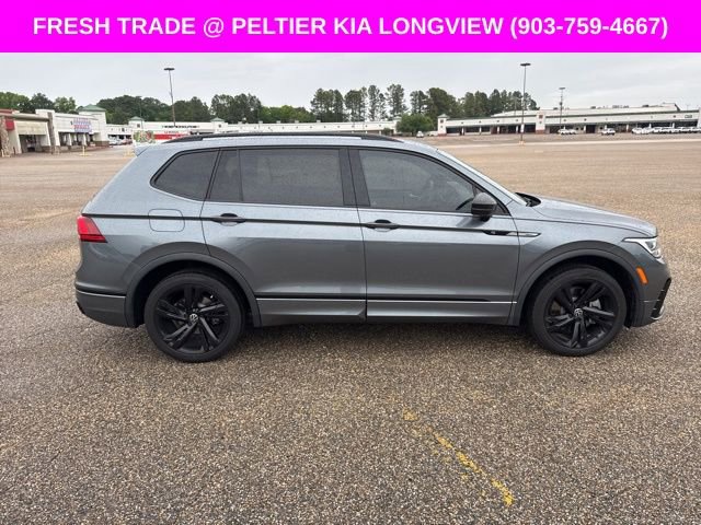 Used 2023 Volkswagen Tiguan SE R-Line FWD image 8