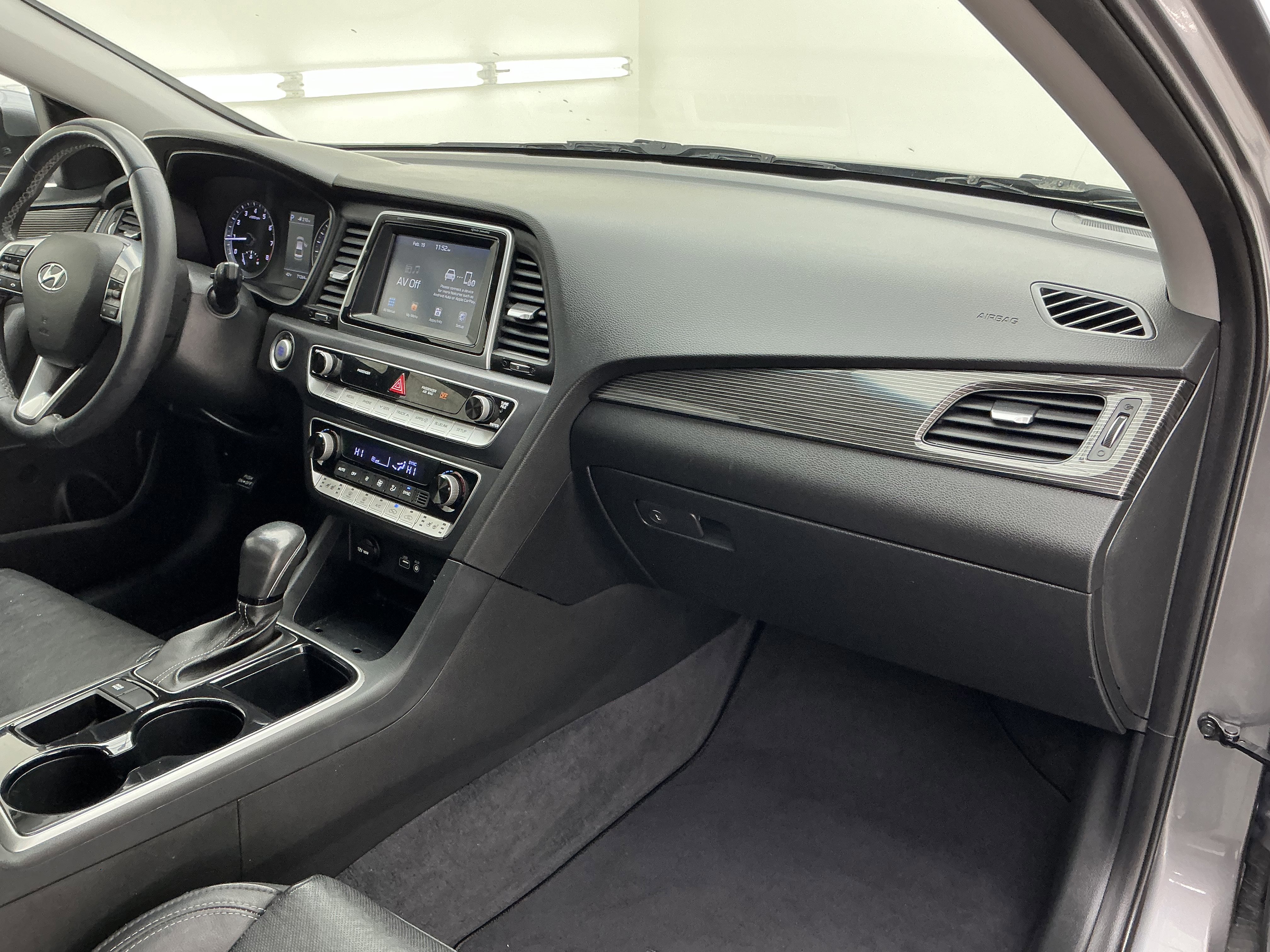 Used 2018 Hyundai Sonata Limited image 24