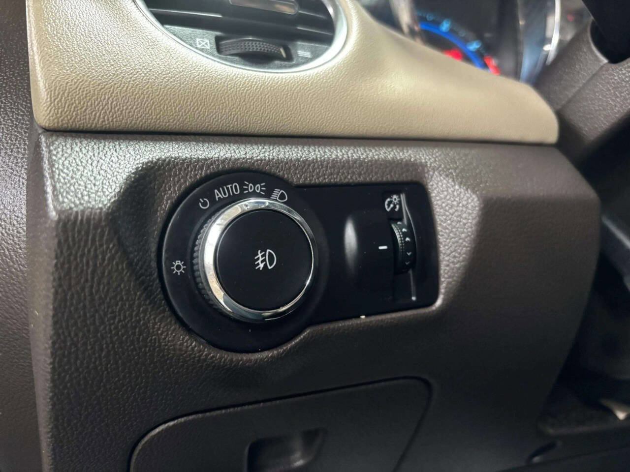 Used 2012 Chevrolet Cruze LTZ image 34