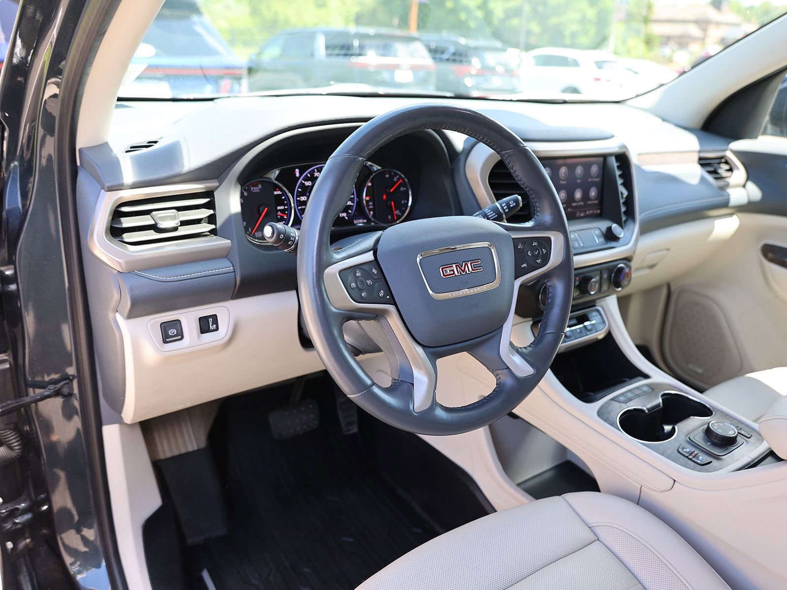 Used 2020 GMC Acadia Denali w/ LPO, Floor Liner Package AWD/4WD image 18