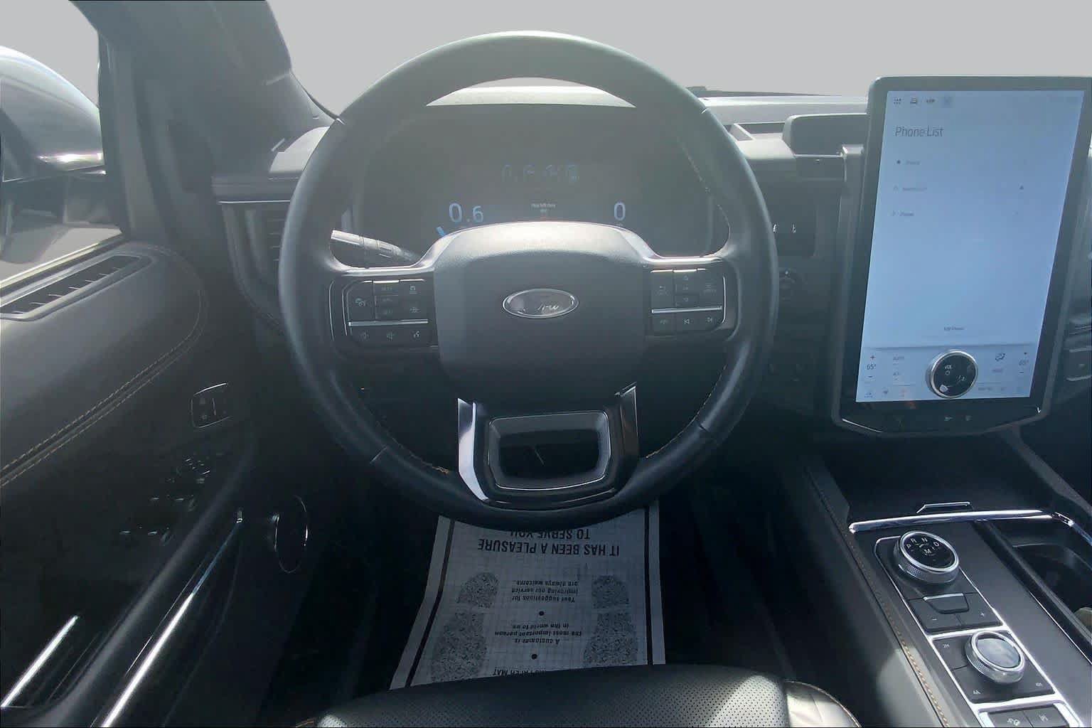 Used 2024 Ford Expedition Platinum AWD/4WD image 6