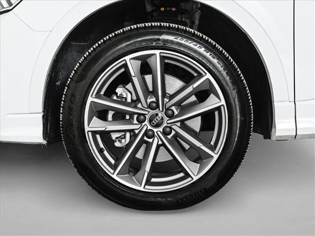 Certified 2025 Audi Q3 2.0T Premium w/ Convenience Package image 25