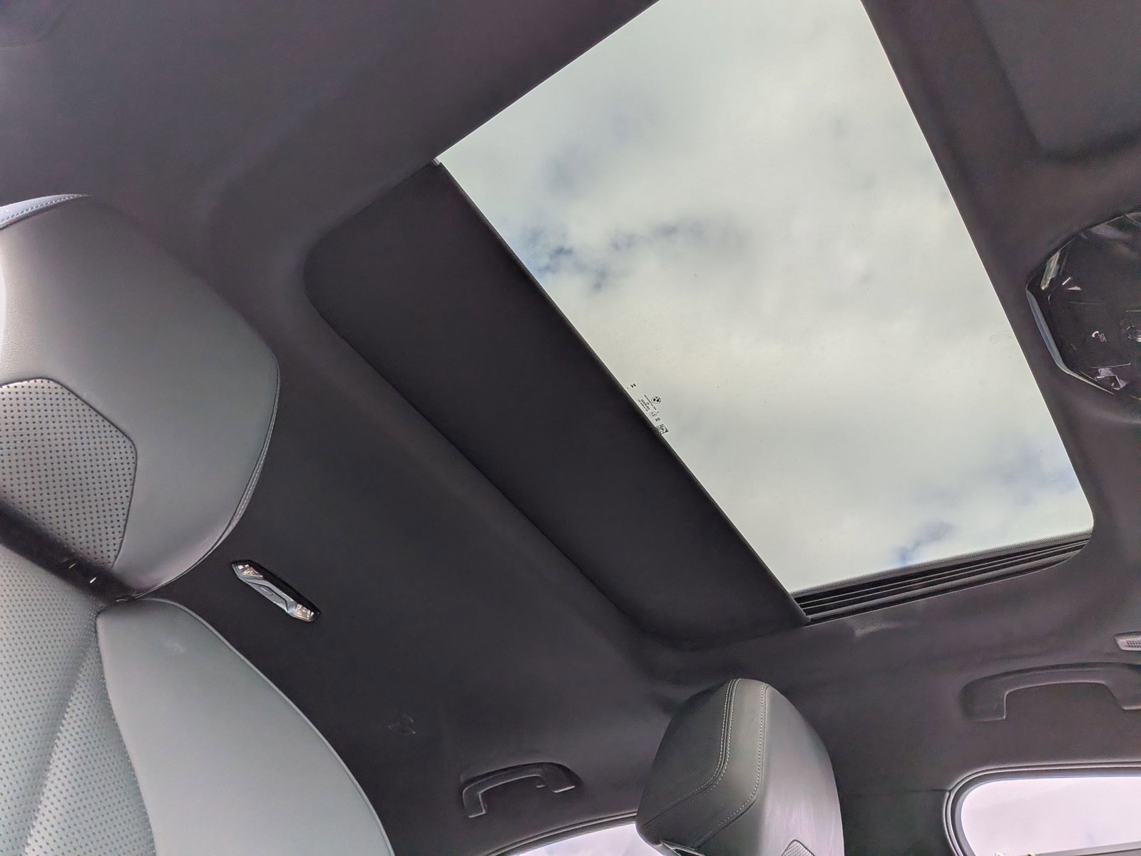 Used 2025 BMW 530i 530i image 18