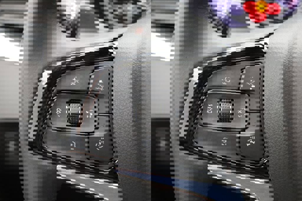 Used 2023 Buick Enclave Essence w/ Experience Buick Package image 20