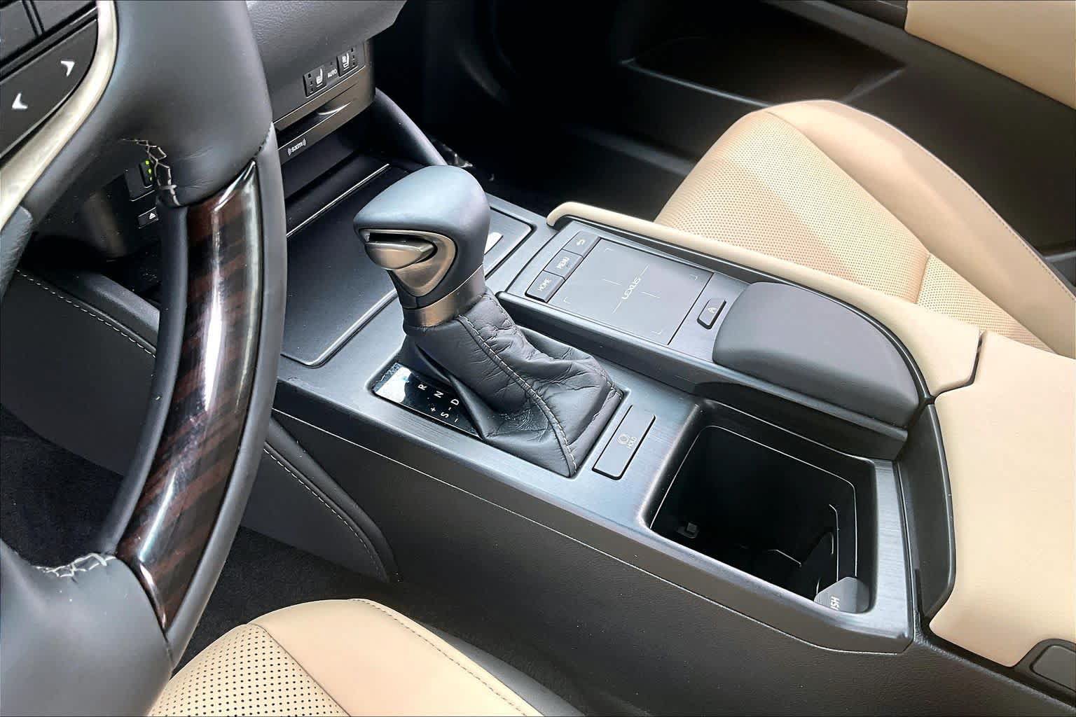 Used 2021 Lexus ES 350 w/ Premium Package FWD image 17