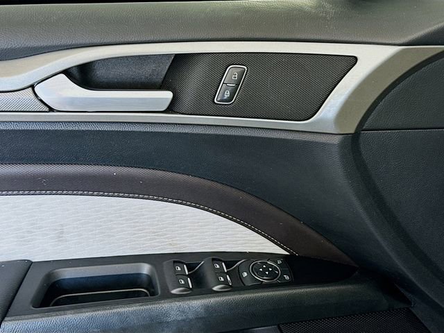 Used 2019 Ford Fusion SE w/ Equipment Group 151A image 18