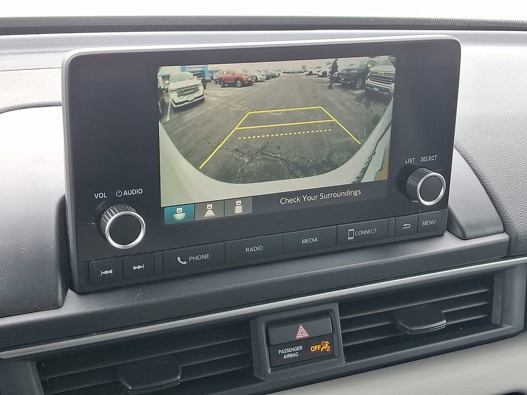 Used 2023 Honda Pilot LX image 19