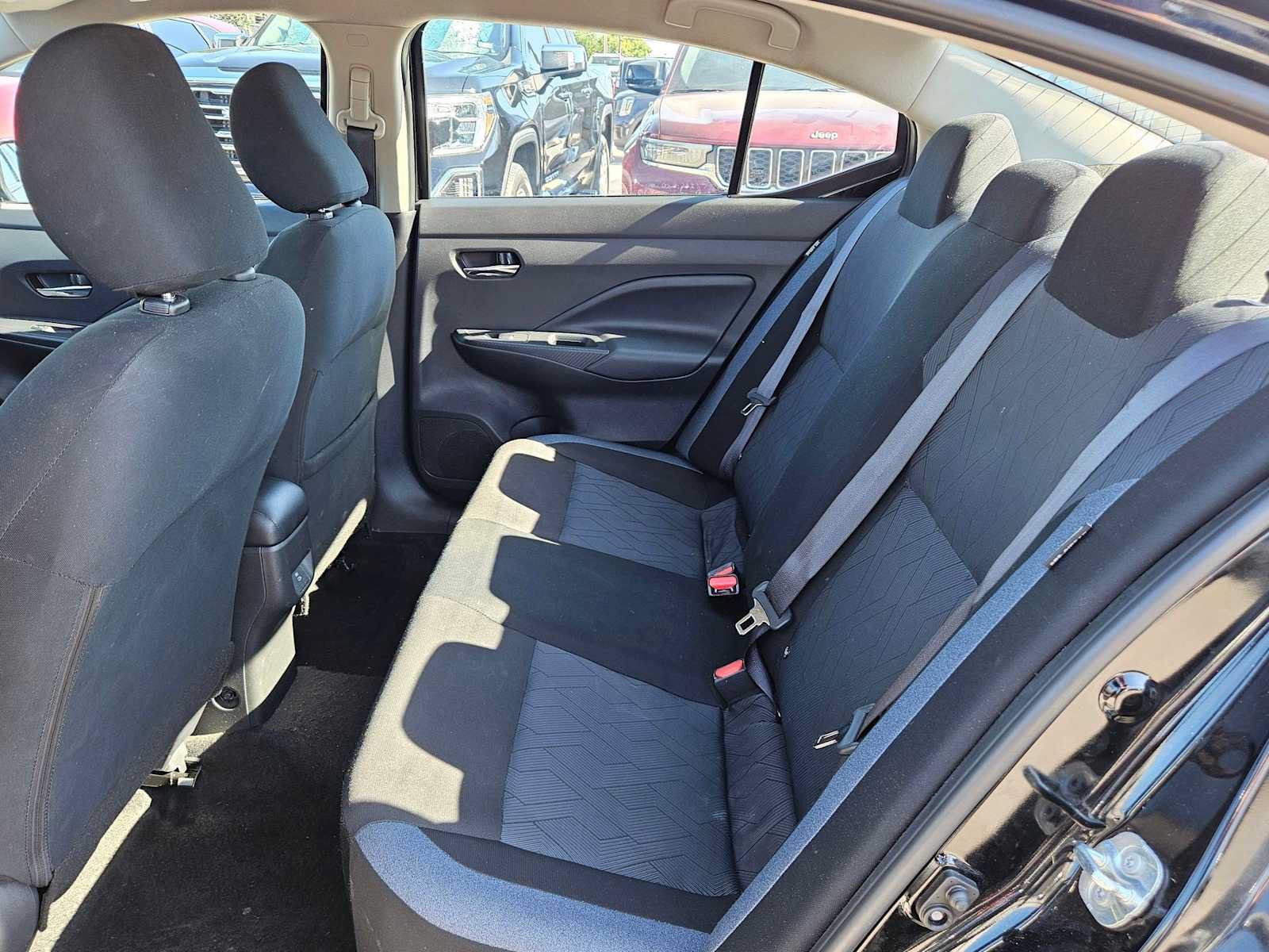 Used 2025 Nissan Versa SV FWD image 16