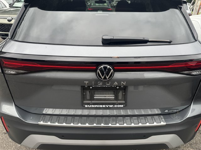 Used 2026 Volkswagen Tiguan S AWD/4WD image 32