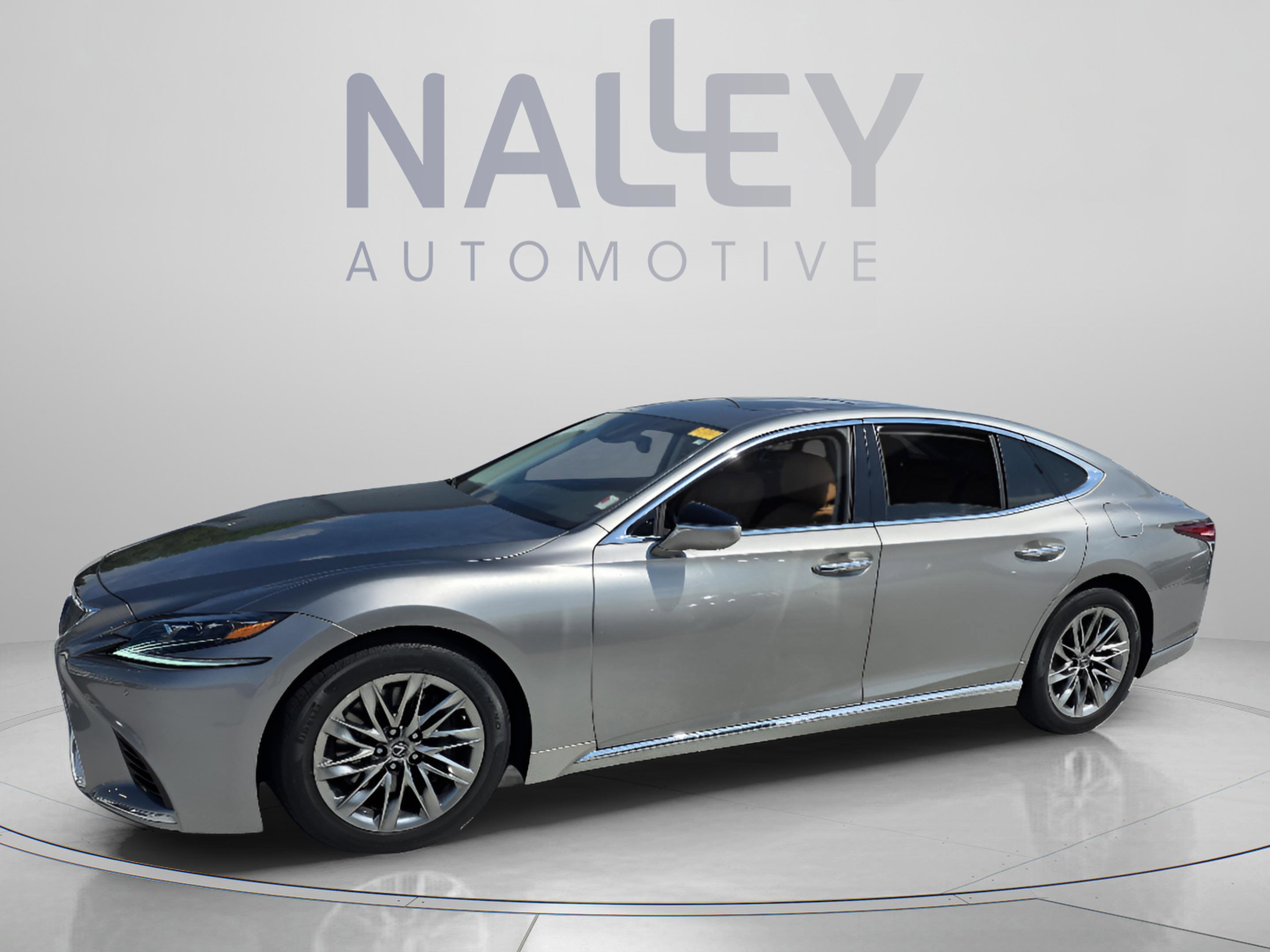 Used 2018 Lexus LS 500 w/ Accessory Package (Z2) image 2