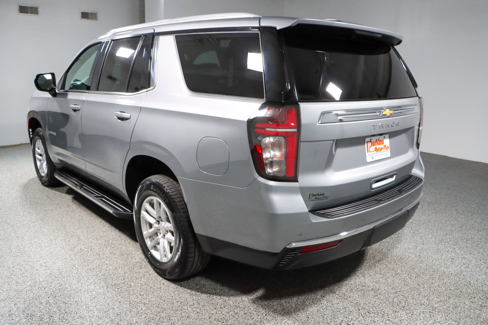 Used 2023 Chevrolet Tahoe LT RWD image 9