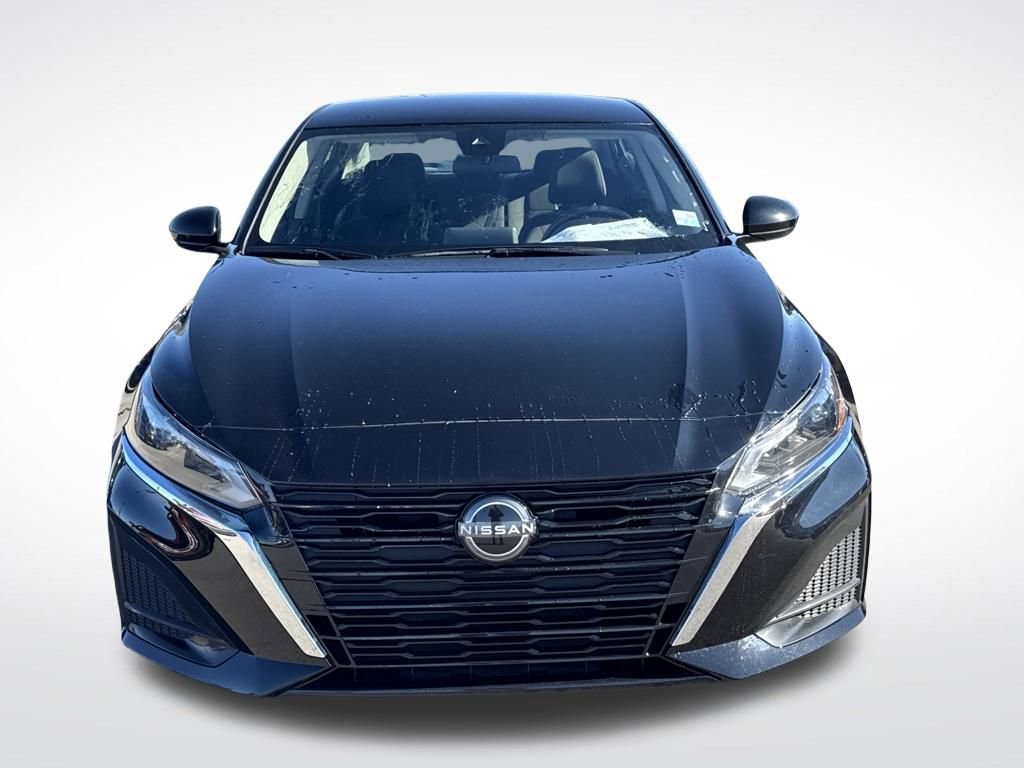 Used 2023 Nissan Altima 2.5 SV image 9